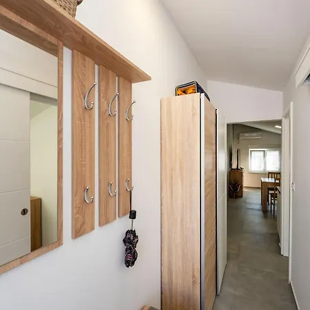 1 Bedroom In アパート ゴルニ・カリン