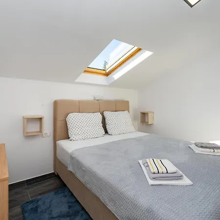 Awesome In Apartamento